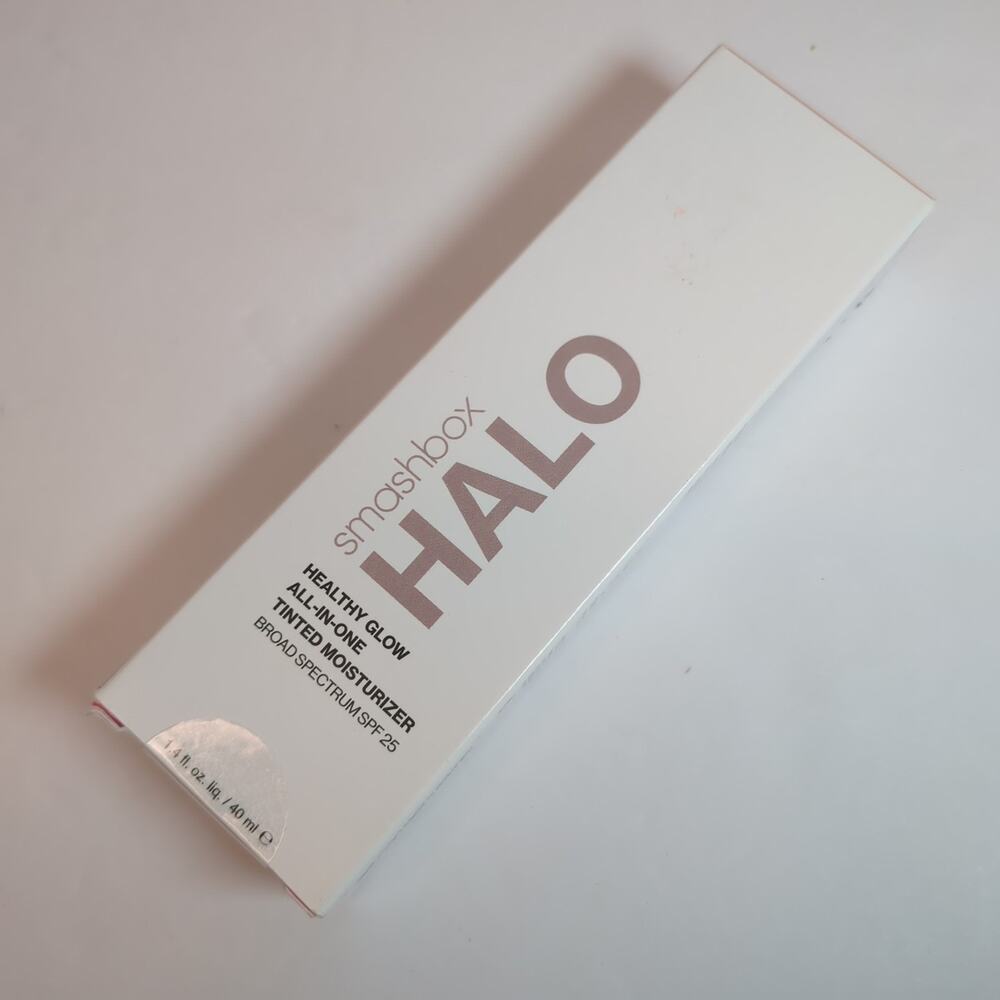 Smashbox Halo Healthy Glow All-In-One Tinted Moisturizer (Light Neutral) New - Picture 9 of 9
